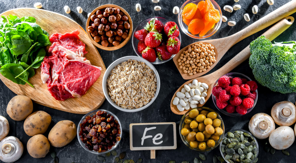 栄養バランス検査について食事や栄養が関係していることを伝えている写真